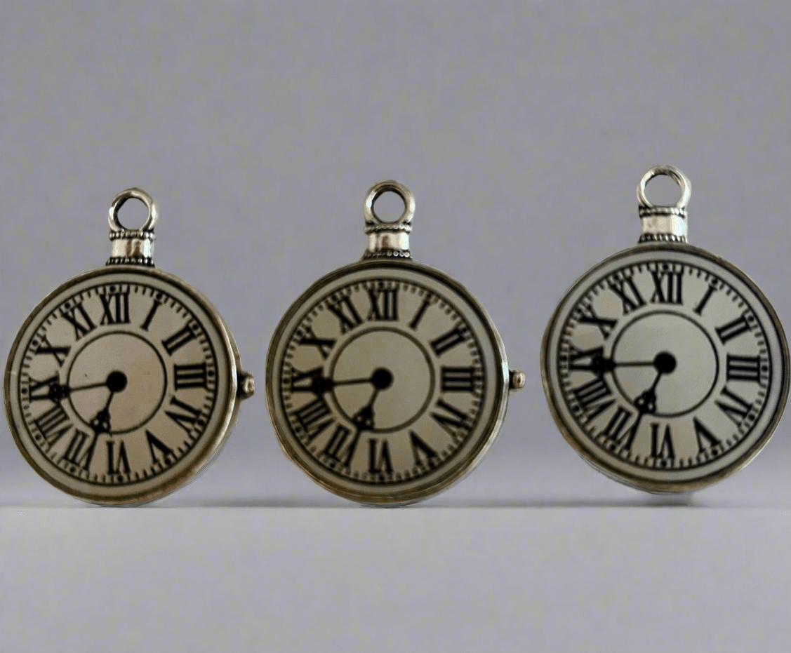 3 Vintage Watch Charms, 28mm