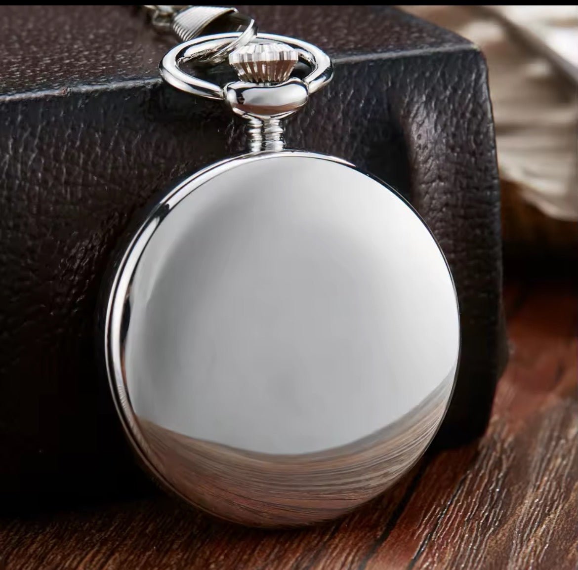 Shiny Quartz Silver Pocket Watch With Chain
