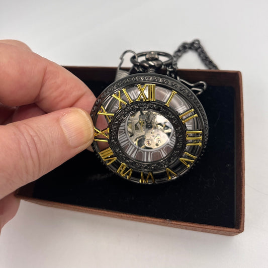 🕰️ Mechanical vs. Quartz: Which Steampunk Pocket Watch Suits Your Style?
