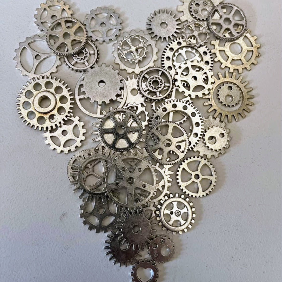 Assorted steampunk gears in silver metal alloy- steampunk