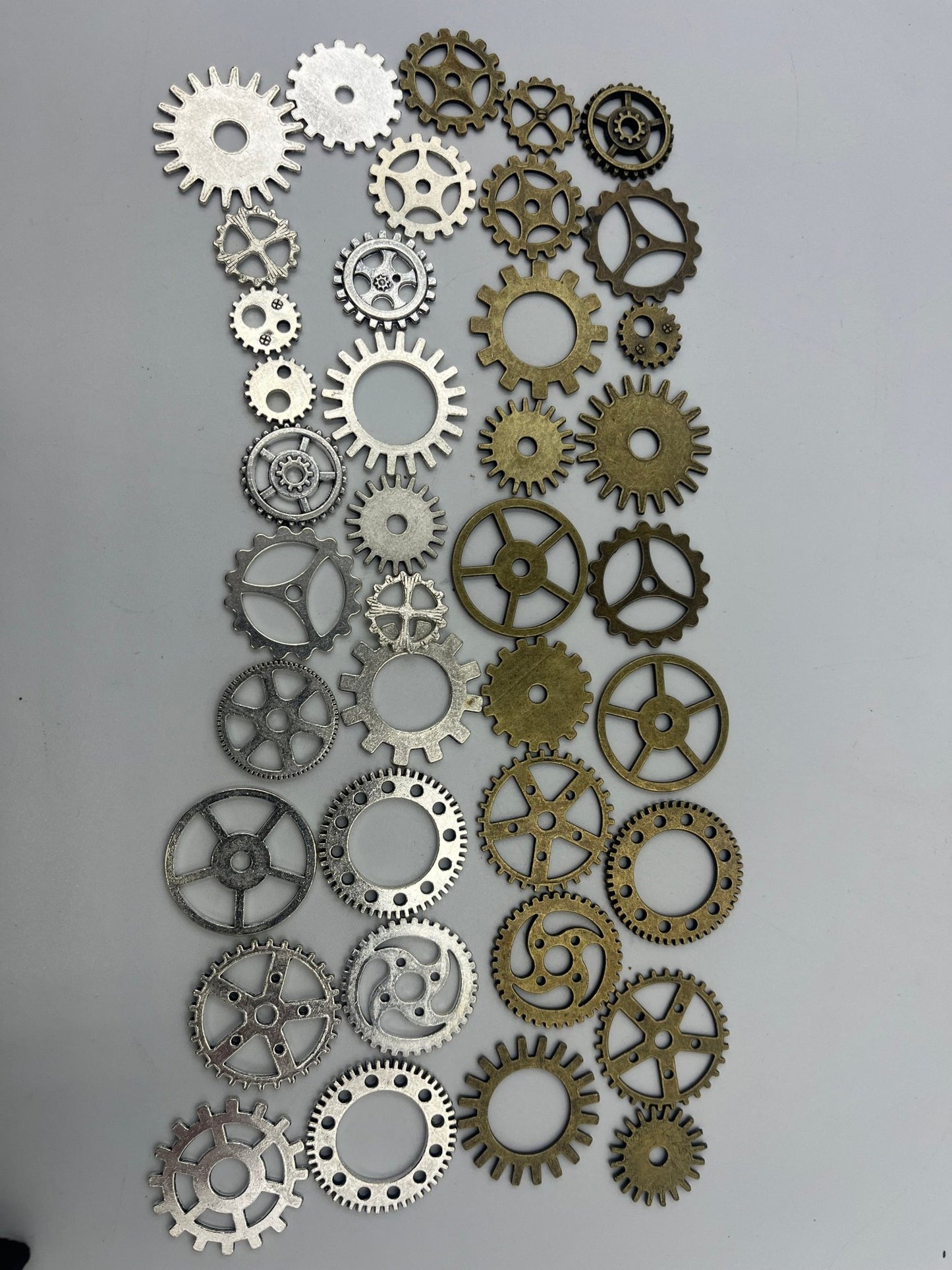 Steampunk silver metal gears for craft and jewellery purposes