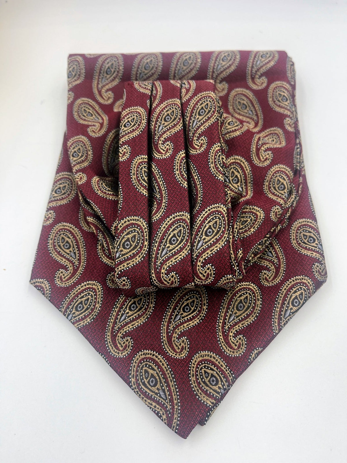 Mens Premium Maroon, Gold Paisley patterned Cravat