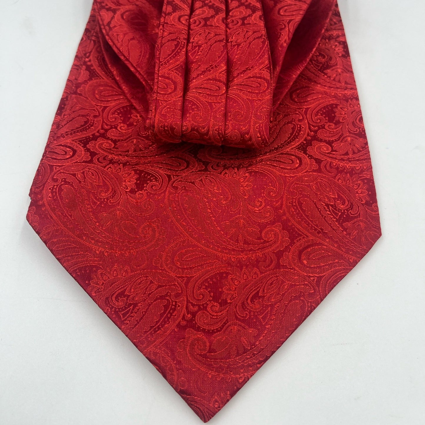 Mens premium red paisley  Patterned  Cravat Ascot Tie