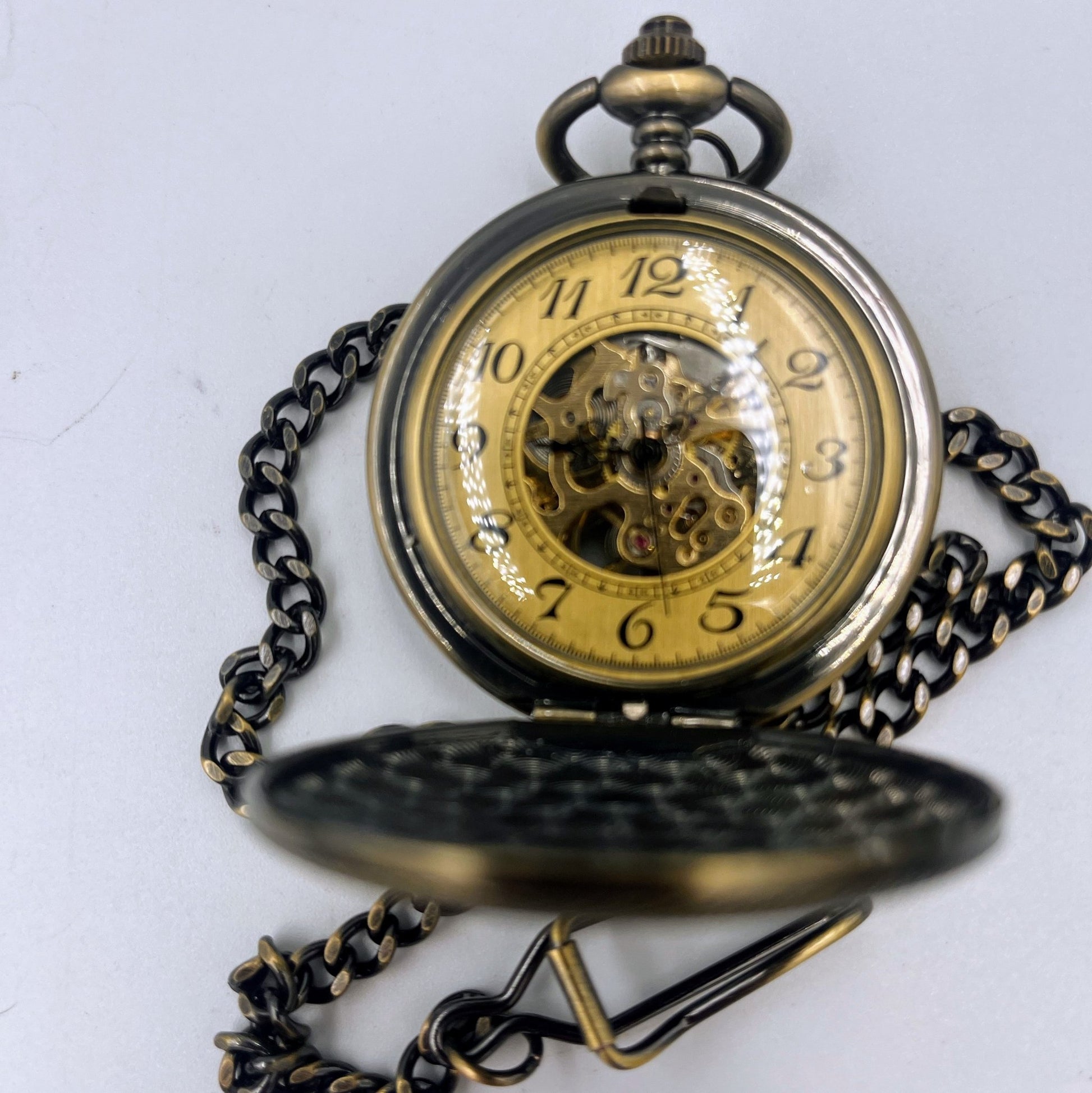 Steampunkgearsa- mechanical luxury classical gold pocket watch, a collectors item