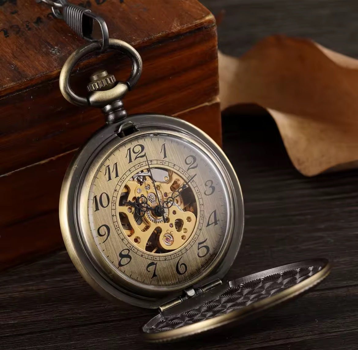 Mechanical luxury pocket watch for cosplay or as a inique special gift