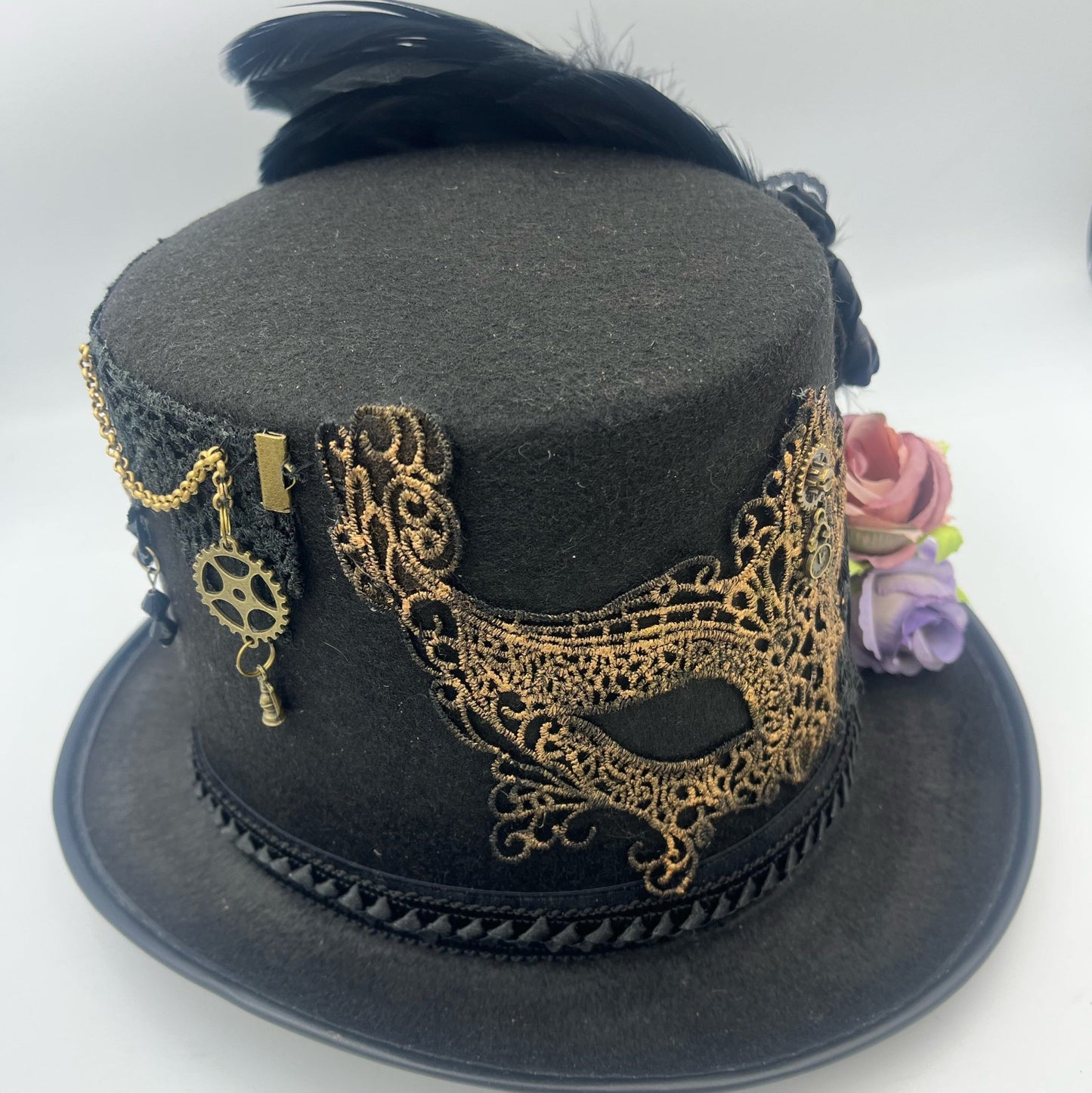 Elaborate Premium black tophat with lace mask, min roses and feathers- Steampunkgear
