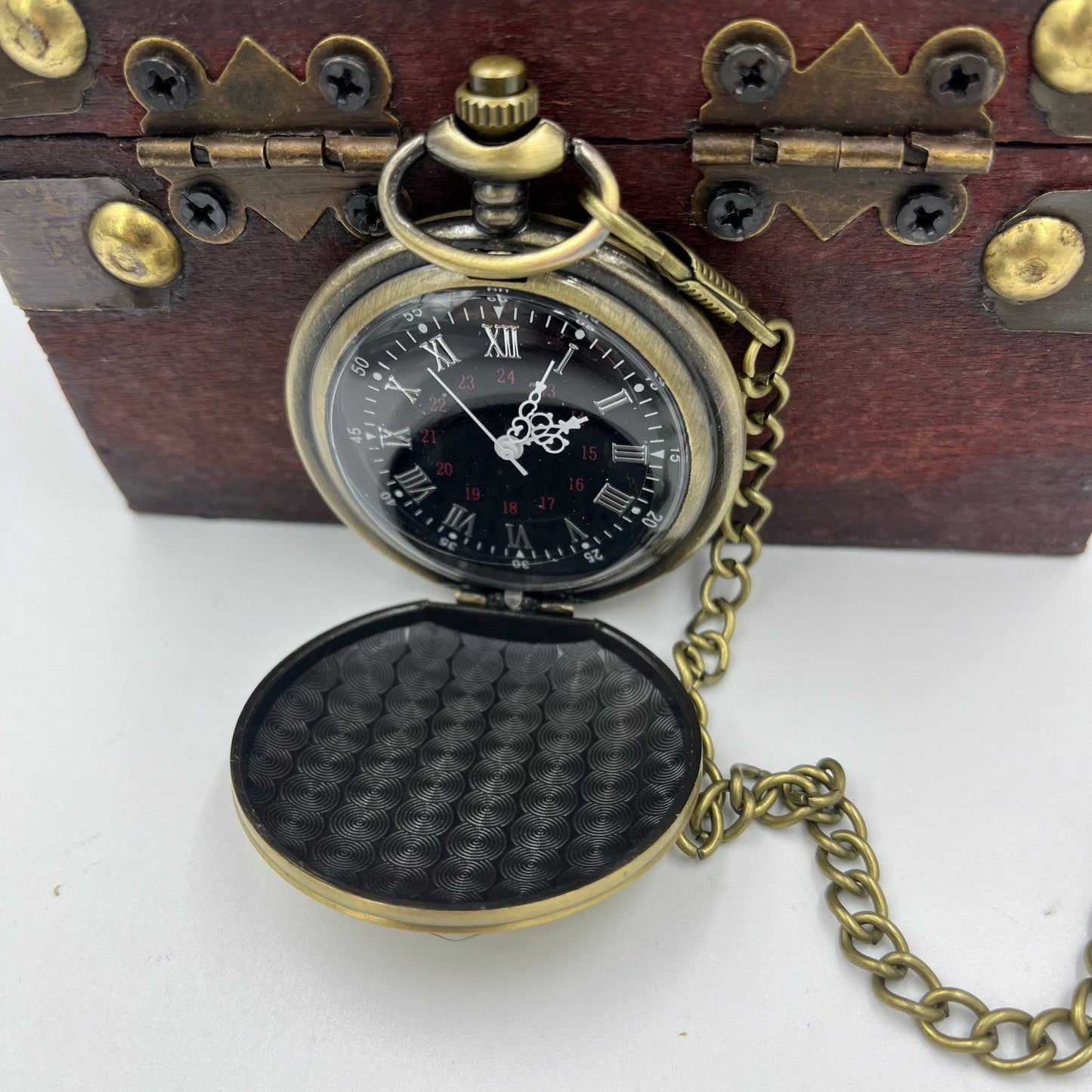 Bronze coloured quartz pocket watch-steampunkgearsa