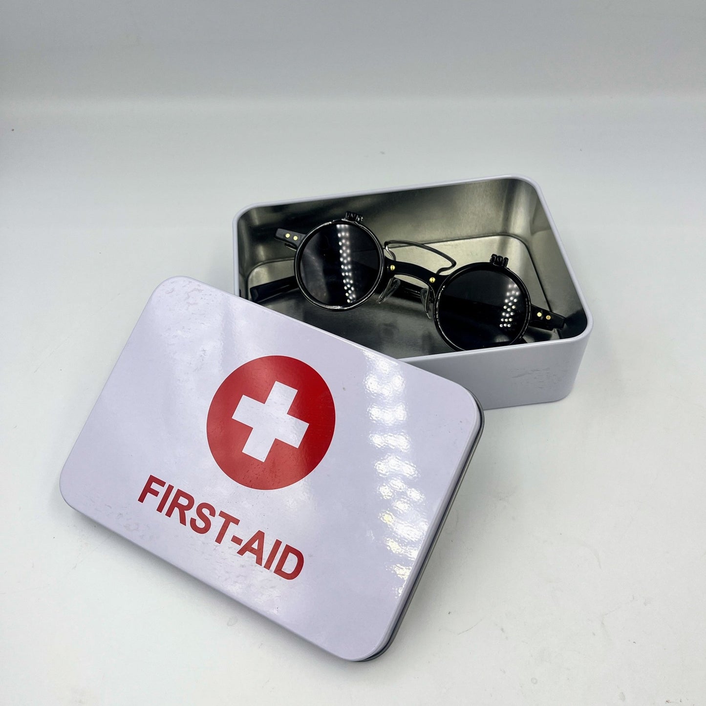 Vintage style Retro First Aid Storage Gift Tin